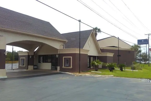 Regency Inn & Suites