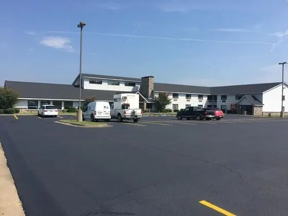 Regency Inn And Suites - 1