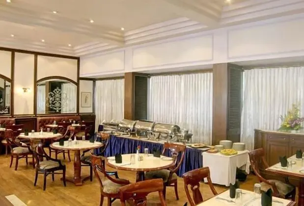 Regency Hotel Mumbai - Yerinde Yemek