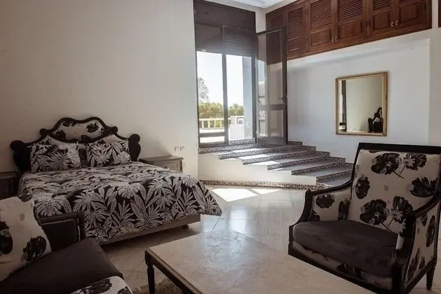 Regency Park and Suites