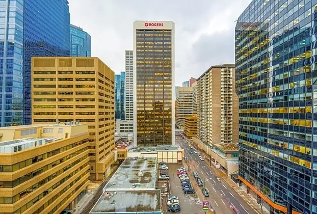 REGENCY SUITES HOTEL