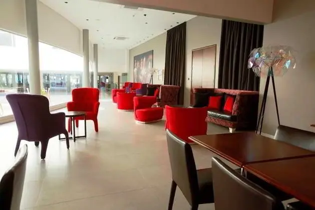 Regency Way Montevideo Hotel