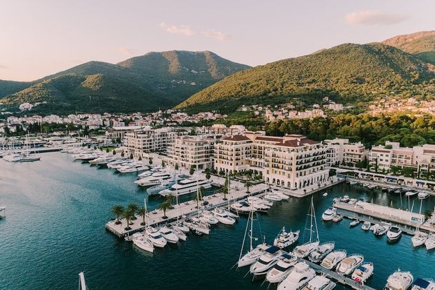 Regent Porto Montenegro Hotel & ResidencesFotoğrafı
