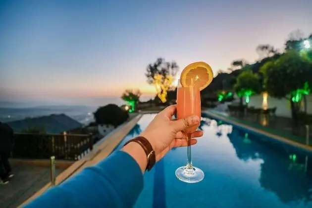 Regenta Resort Exotica Dharamshala on Hilltop - Havuz