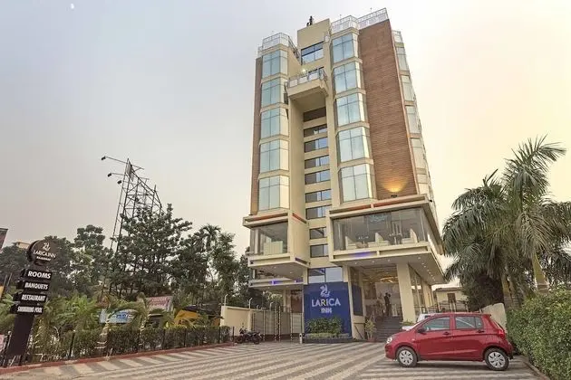 Regenta Inn Larica - Dış Mekan