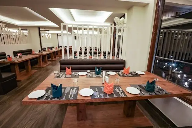 Regenta Resort Madhuganga Ukhimath - Yerinde Yemek