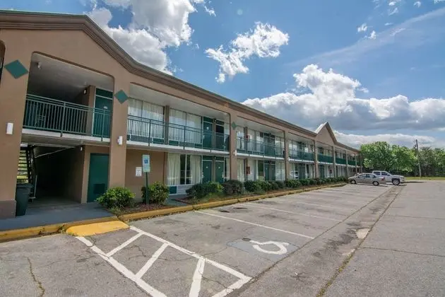 Reidsville Inn & Suites - Dış Mekan