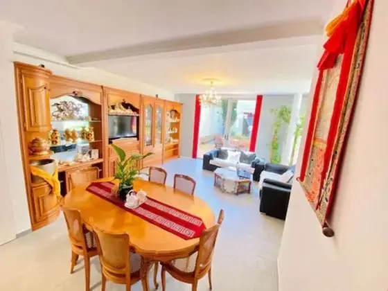 Reims Sherpa Guest House - Lobi