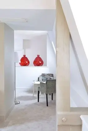 Hotel Reine Mathilde - İç Mekan