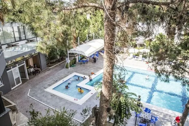 Reis Thermal Otel - Havuz