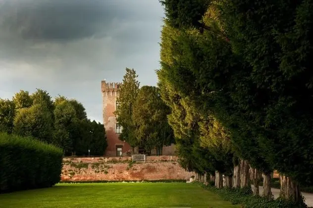 Relais Castello Bevilacqua - Dış Mekan