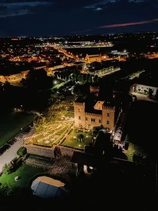 Relais Castello Bevilacqua - Dış Mekan