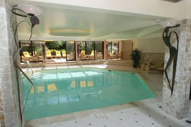 Relais & Châteaux Hostellerie La Briqueterie - Havuz