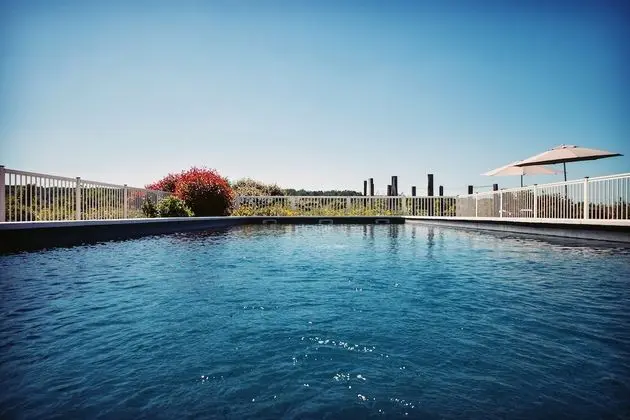 Relais des Vigiers - Havuz