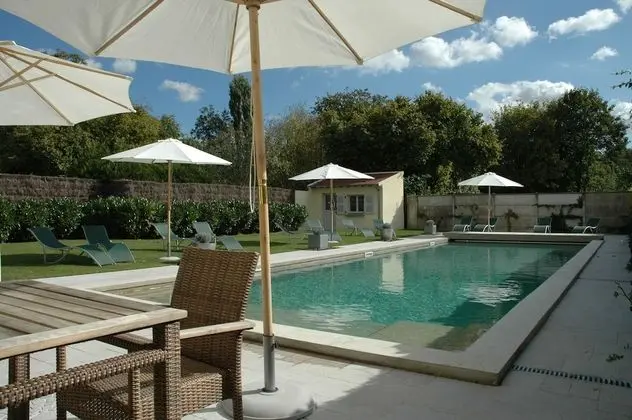 Relais du Silence Auberge de la Source - Havuz