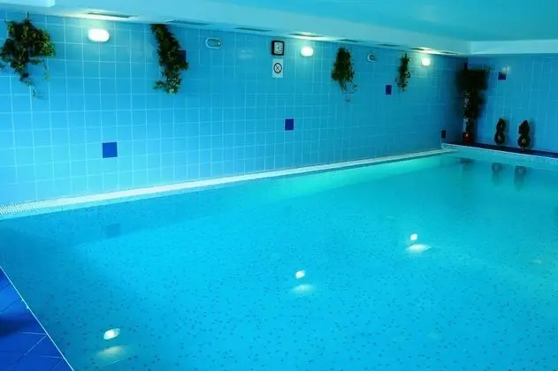 Relax Hotel Avena - Havuz