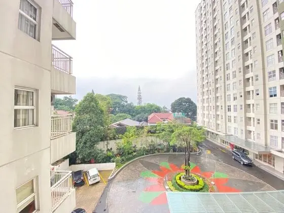 Relaxing 1Br Apartment At Parahyangan Residence Near Parahyangan University - Dış Mekan