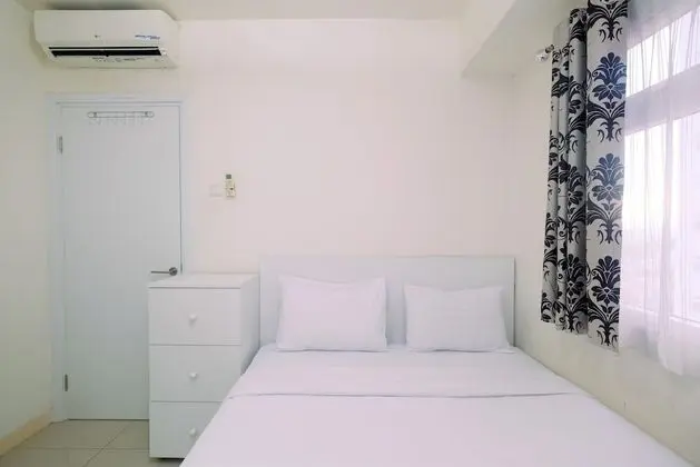 Relaxing 2BR at Green Pramuka Apartment