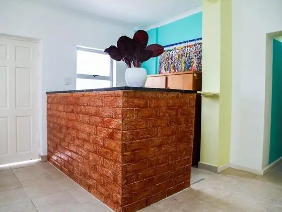 Relaxing Guest House in the Heart of Ndabeni - İç Mekan