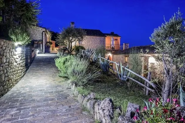 Relaxing Retreat With Bike Access