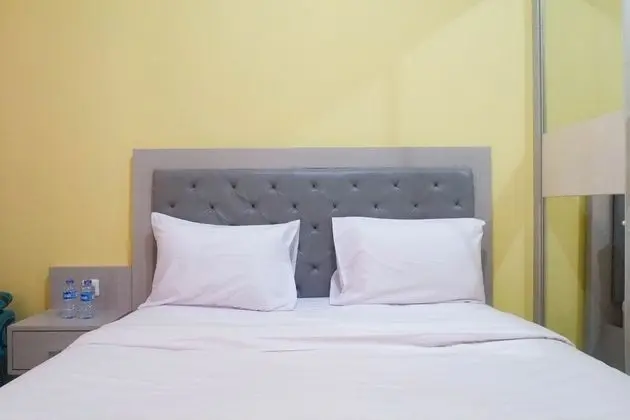 Relaxing Studio Apartment At Puri Mas
