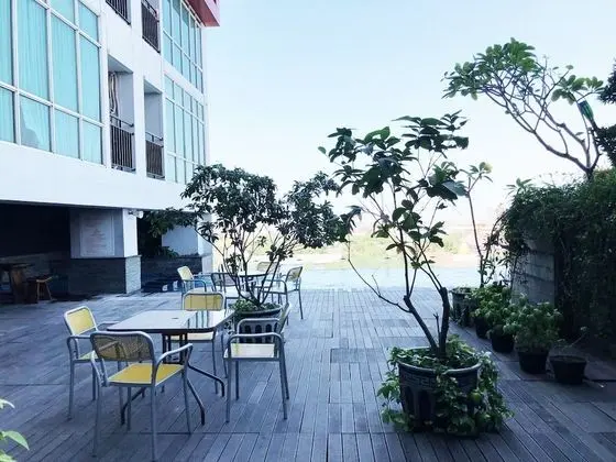 Relaxing and Stylish Studio at Tamansari Papilio Apartment - Dış Mekan