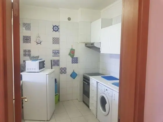 Remarkable 1 Bed Apartment in Costa da Caparica - Mutfak