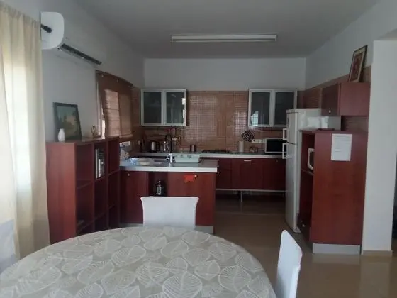 Remarkable 2-bed Apartment in a Great Area, Nicosia - Mutfak