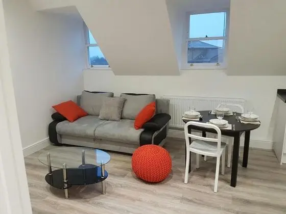 Remarkable 2-bed Apartment in Chelmsford - Oda Düzeni