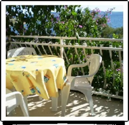 Remarkable 2-bed Apartment in Tribunj - Oda Düzeni