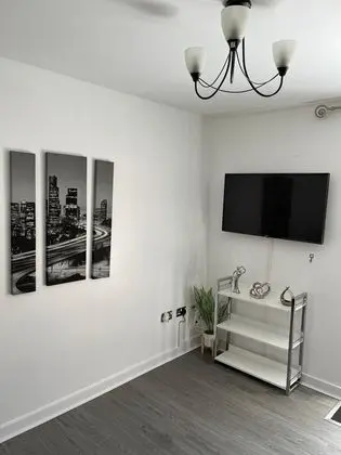 Remarkable 2-bed Apartment in Wolverhampton - Oda