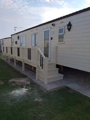 Remarkable 2-bed Caravan in Ingoldmells - Dış Mekan