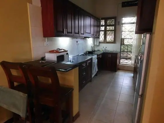 Remarkable 2-bed Cottage Along Gayaza Road - Mutfak