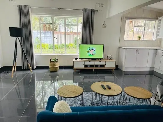 Remarkable 2-bed House in Bulawayo - Oda Düzeni