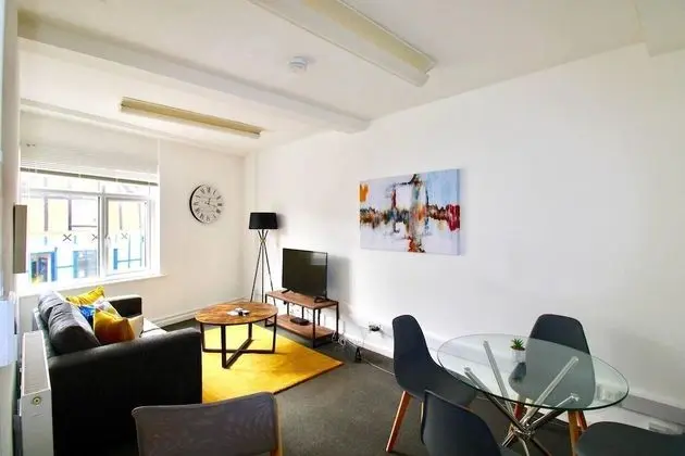 Remarkable 3-bed Apartment in Newport Pagnell - Öne Çıkan Resim