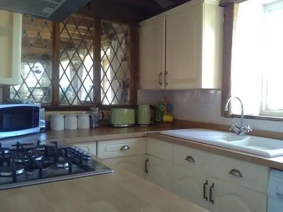 Remarkable 3 Bed Cottage in Bath - Mutfak