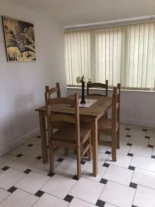Remarkable 3-bed House in Ipswich With a Zen Vibe - Mutfak