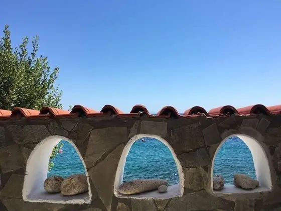 Remarkable 3double-bed House in Daskalio - Havuz
