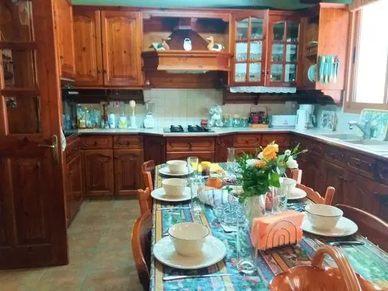 Remarkable 5-bed Villa in Miliou Village Paphos - Mutfak