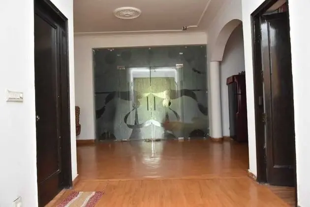 Remarkable 6-bedroom Farmhouse in South Delhi - İç Mekan