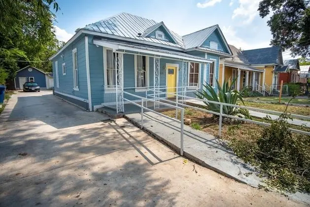 Remodeled Historic 1br/1ba House Near Downtown
