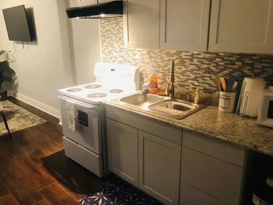 Remodeled Historic 1br/1ba House Near Downtown - Mutfak