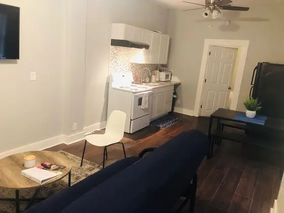 Remodeled Historic 1br/1ba House Near Downtown - Oda Düzeni