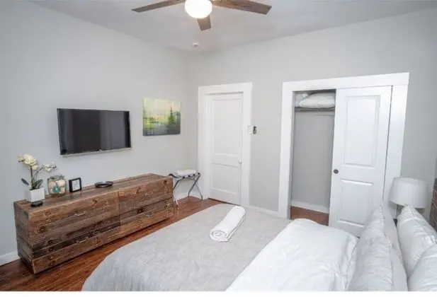 Remodeled Modern 1br/1ba Apt Near Downtown, 5min Pearl - Oda