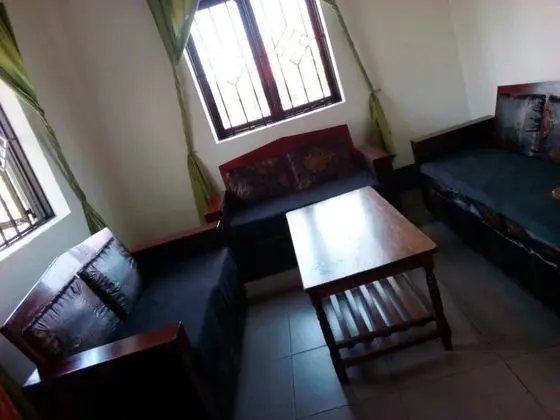 Rena Akasha Establishments - Lobi