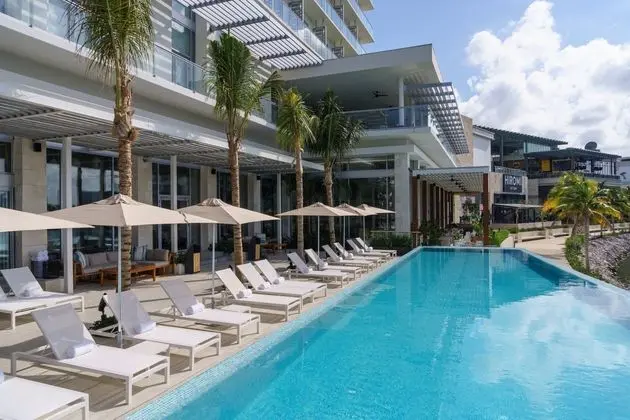 Renaissance Cancun Resort & Marina - Havuz