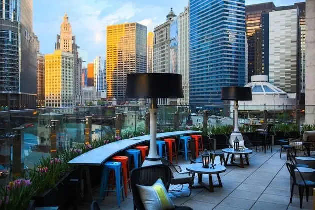 Renaissance Chicago Downtown Hotel