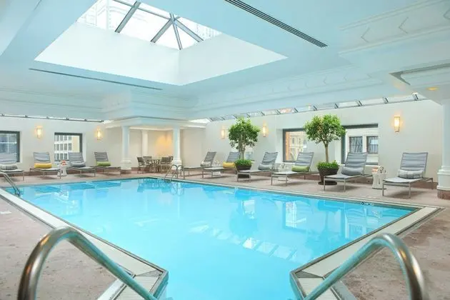 Renaissance Chicago Downtown Hotel - Havuz
