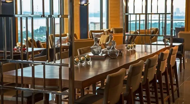 Renaissance Johor Bahru Hotel - Yeme / İçme