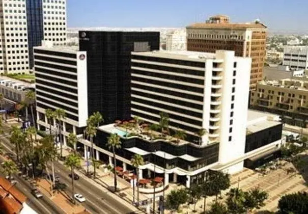 Renaissance Long Beach Hotel